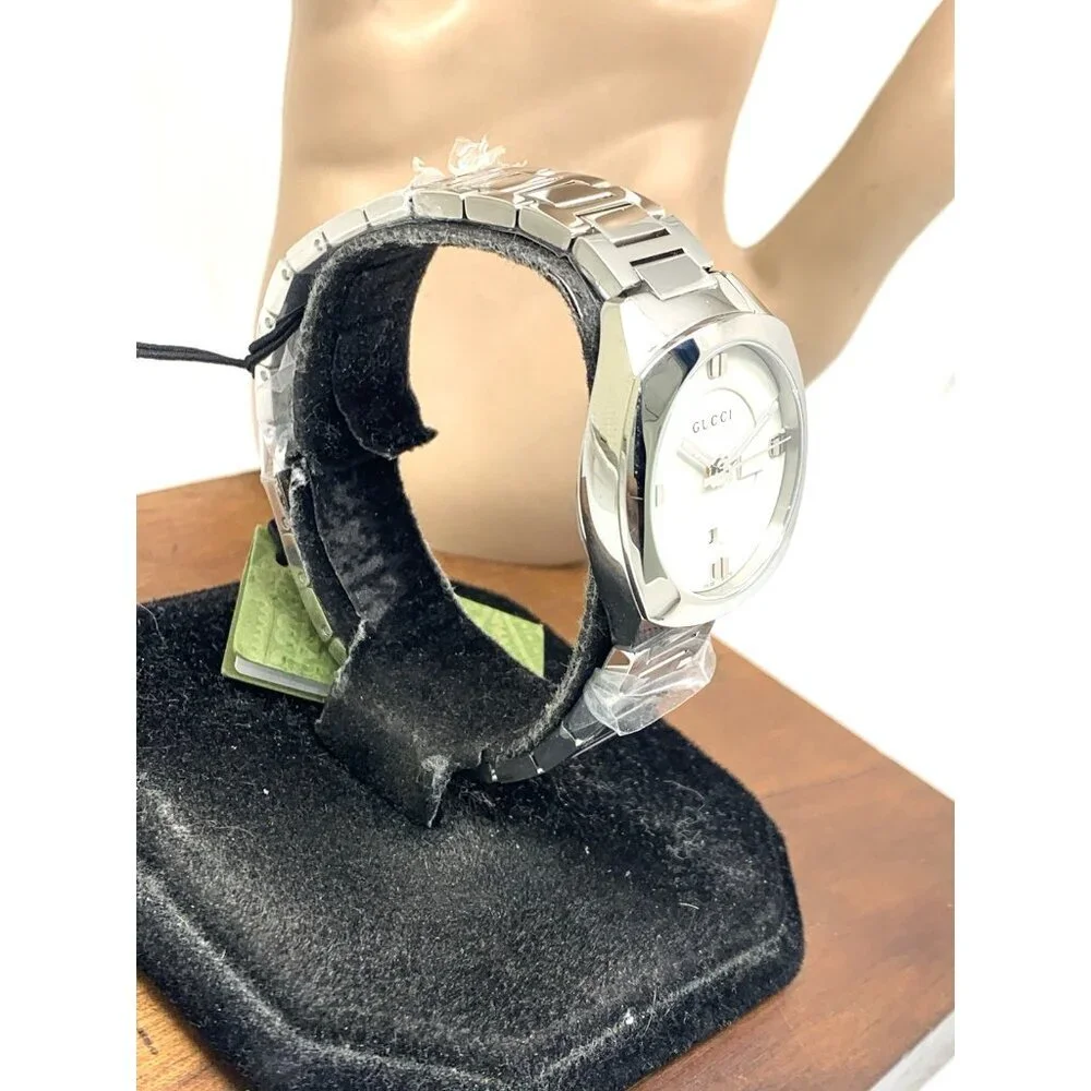 Gucci Women's Watch YA142502 Swiss Quartz GG2570 White Dial Silver Steel 29mm